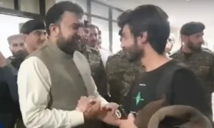 &rsquo;بشکیک میں اب بھی خوف کی فضاء ہے&lsquo; خصوصی طیارے سے کوئٹہ پہنچنے والے طلبہ کی دہائی