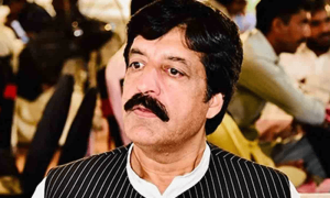 ہتک عزت کے قانون کو ایک اور قانونی رکاوٹ کا سامنا، گورنر پنجاب کا مؤقف سامنے آگیا