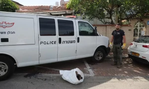 Hamas fires missiles at Tel Aviv, prompting first sirens in months