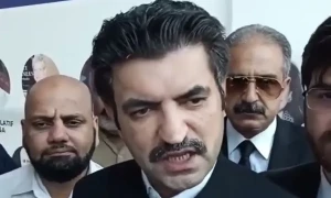 شیر افضل مروت پارٹی کی تمام ذمہ داریوں سے فارغ، &rsquo;اب کوئی مجھ سے بھیک نہ مانگے&lsquo;