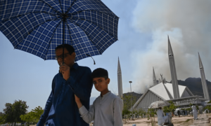 پاکستان بجلی نظام بہتر بنا کر پونے 2 لاکھ جانیں بچا سکتا ہے، یونیسیف
