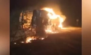 بلوچستان: مسافر بس میں آگ بھڑکنے سے 3 مسافر جاں بحق اور 12 زخمی