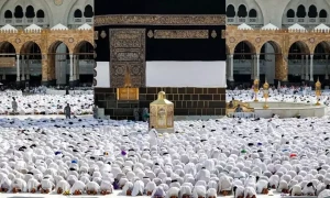 حج میں &rsquo;سیاسی نعروں&lsquo; کی کوئی جگہ نہیں ہے، سعودی وزیر حج