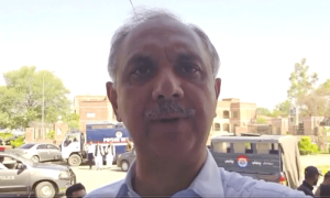 سرگودھا پولیس نے اپوزیشن لیڈر عمر ایوب کو عدالت میں جانے سے روک دیا