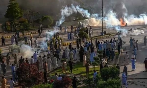 نو مئی واقعات: پی ٹی آئی کے سابق وزرا سمیت 115 کارکنوں پر فرد جرم عائد