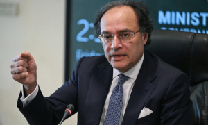 چینی، موبائل فون، سیمنٹ، سریا ، تانبہ، کوئلہ، کاغذ، ٹیکسٹائل اور چمڑے کی مصنوعات، گاڑیاں، جائیداد مہنگی، سولر پینل، سولر پنکھے، الیکٹرک موٹر سائیکلیں سستی