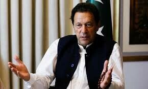 عمران خان پر سنگین نوعیت کے مقدمات درج کرنے کے پنجاب کابینہ کے فیصلے کےخلاف درخواست سماعت کیلئے منظور