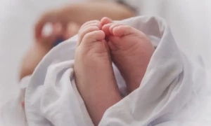 بھارت میں دانتوں والے انوکھے بچے کی پیدائش، شہر بھر میں چرچہ ہوگیا