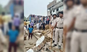 دہلی کے مسلمانوں نے متحد ہوکر مسجد کی دیوار کا انہدام رُکوادیا
