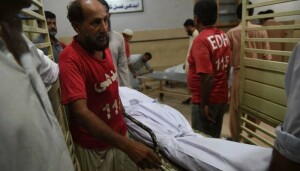 کراچی میں شدید گرمی نے قیامت ڈھادی، اموات کی تعداد 585 تک پہنچ گئی