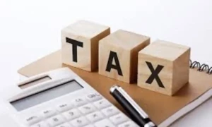 حکومت مالدار ترین شعبے کو انکم ٹیکس میں چھوٹ دینے پر رضامند