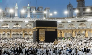 سعودی عرب کا عمرہ زائرین کی تعداد 3 کروڑ سالانہ تک بڑھانے کا اعلان