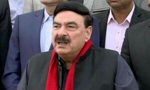 شیخ رشید کو بجلی کے بعد گیس کے بل کا بھی بڑا دھچکا