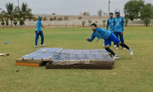 ٹی 20 ورلڈ کپ میں ہار کے بعد قومی کھلاڑیوں کی گدوں پر پریکٹس، ویڈیو وائرل