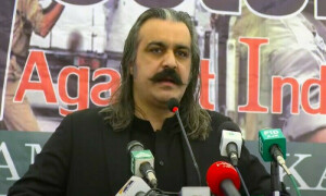 پرویز خٹک نے گواہی دی تو نہ وہ پراٹھے کھاسکیں گے نہ سگریٹ پی سکیں گے، گنڈا پور کی دھمکی