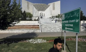 سپریم کورٹ: نجی میڈیکل کالجز کی اضافی فیسوں کا کیس سماعت کیلئے مقرر