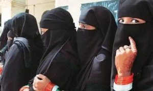 طلاق کے بعد بھی مسلمان خاتون سابق شوہر سے خرچ لے سکتی ہے، بھارتی سپریم کورٹ کا غیرمعمولی فیصلہ