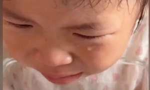 سفاک باپ کی 3 سالہ بیٹی کو آنسوؤں سے پیالہ بھرنے کی سزا
