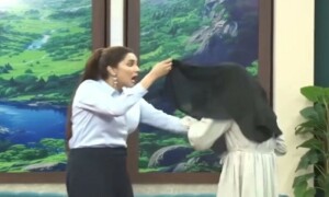 ریٹنگ کا چکر بابو بھیا، لائیو شو میں فضا علی کا ڈراما بے نقاب ہو گیا