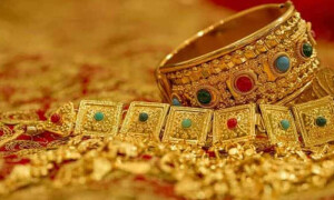 سونے کی قیمت میں بڑے اضافے کے بعد اچانک بڑی کمی
