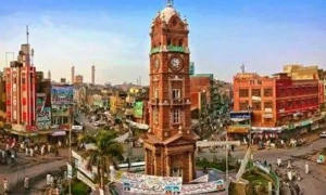 گھریلو جھگڑے میں مشتعل ہوکر بیوی نے شوہر کا کان چبا ڈالا