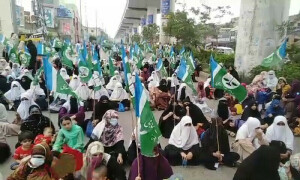 جماعت اسلامی کا دھرنا جاری: حافظ نعیم نے &rsquo;حکومت ہٹاؤ&lsquo; تحریک کی دھمکی دے دی
