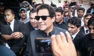 عمران خان نے حکومت کے خاتمے کی پیشگوئی کردی، کتنا وقت باقی ہے؟