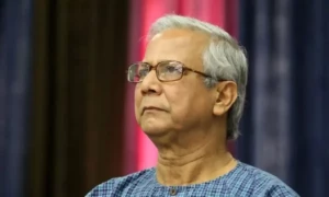 شیخ حسینہ کا فرار تمام مسائل کا حل نہیں، عبوری حکومت کو کئی چیلنجوں کا سامنا