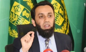 پاکستان نے 126 ممالک کیلئے ویزا فیس ختم کردی