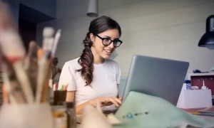دبئی میں فری لانس کام کرنے کیلئے لائسنس کیسے حاصل کریں؟