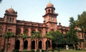 پنجاب یونیورسٹی میں غیر قانونی بھرتیوں کے ریفرنس میں سابق وائس چانسلر سمیت دیگر بری