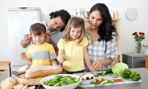 وہ 7عادتیں جو بچے سیکھ لیں تو والدین کی بڑی پریشانیاں دور ہوسکتی ہیں