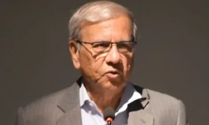 حکومتی پالیسیوں سے دلبرداشتہ ہوکر ماہر معاشیات قیصر بنگالی نے تمام عہدے چھوڑ دیے