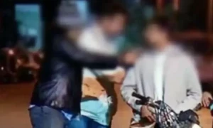 کراچی : بینک منیجر کے گھر سے 10 ہزار امریکی ڈالر لانیوالے رائیڈر کو لوٹ لیا گیا