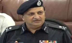 ڈیوٹی کے دوران سوشل میڈیا استعمال کرنے پر 6 پولیس اہلکار معطل