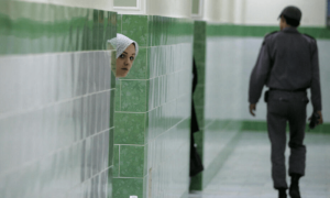 مہسا امینی کی دوسری برسی، ایران میں خواتین قیدی کا بھوک ہڑتال کا اعلان