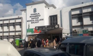 سرکاری ہسپتال کے نیورو آئی سی یو میں اچانک آگ بھڑک اٹھی