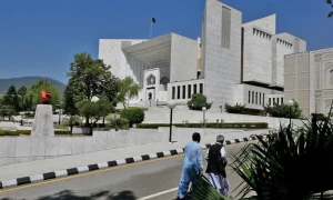 &rsquo;مجوزہ آئینی ترمیم کے مسودے کو سپریم کورٹ میں چیلنج نہیں کیا جا سکتا&lsquo;، بار کونسل کی عدالتی درخواست پر اعتراض عائد