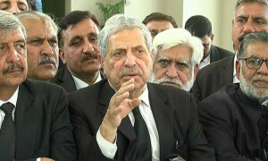 آئینی ترامیم کیخلاف وکلا تحریک کے آغاز کا اعلان، &rsquo;سیلاب باہر نکلے گا تو کوئی طاقت نہیں روک سکے گی&lsquo;