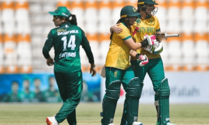 فیصلہ کن ٹی20 میں پاکستان کو8 وکٹوں سے شکست