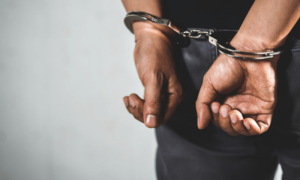 Gang that hypnotized women before robberies busted in Karachi