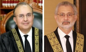 سینئر ججز سے جسٹس منیب کا رویہ انتہائی سخت تھا، چیف جسٹس فائز عیسییٰ کا جسٹس منصور کے خط کا جواب