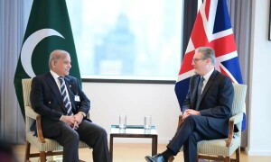 وزیراعظم شہبازشریف کی نیویارک میں برطانوی وزیراعظم سے ملاقات، تجارت و سرمایہ کاری کے فروغ پر اتفاق