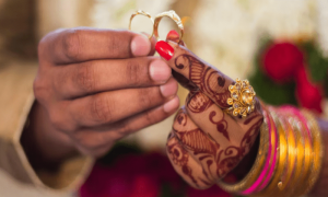 ایسا گاؤں جہاں شادی والے دن دولہا کو دلہن کے گھر بھیج دیا جاتا ہے