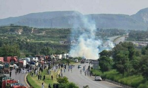 راولپنڈی میں احتجاج پر پی ٹی آئی رہنماؤں کی مشکلات میں اضافہ، مقدمات درج