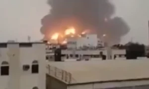 اسرائیل کا یمن میں حدیدہ بندرگاہ پر بھی حملہ؛ نتائج بھگتنے ہوں گے، یمنی فوج