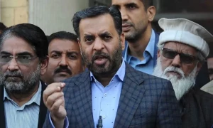 ایم کیو ایم نے کوٹہ سسٹم میں توسیع پر حکومت سے علیحدہ ہونے کی دھمکی دیدی