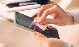 اپنے اسمارٹ فون ، لیپ ٹاپ اور ٹیبلٹ کو کیسے صاف کریں؟