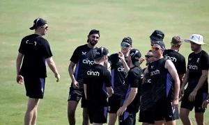 England pacers face &lsquo;test of character&rsquo; in tough Pakistan conditions: Crawley