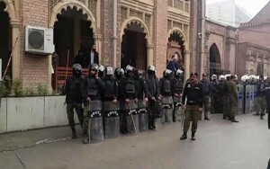 PTI leaders booked in Lahore and Islamabad for protesting